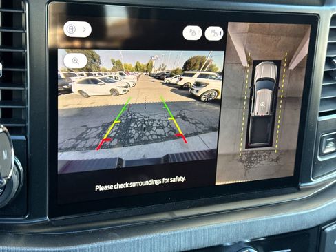 New 2026 Ford F250 Platinum w/ FX4 Off-Road Package image 22