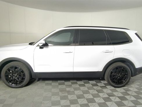 Used 2022 Kia Telluride SX w/ SX Prestige Package image 8