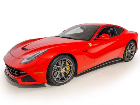 Used 2017 Ferrari F12 Berlinetta image 2