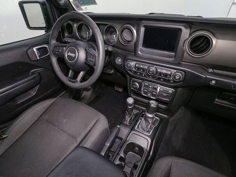 Used 2023 Jeep Wrangler Unlimited w/ Cold Weather Group AWD/4WD image 19