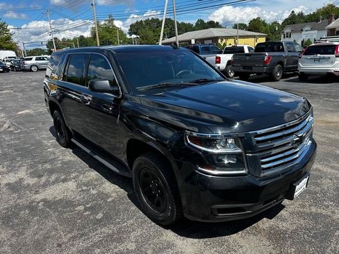 Used 2020 Chevrolet Tahoe 4WD w/ Remote Keyless Entry Package image 6