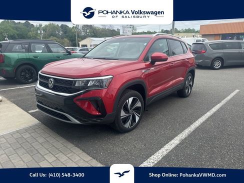 Used 2024 Volkswagen Taos SE AWD/4WD image 1