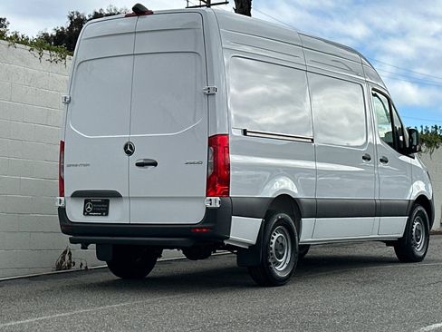 New 2026 Mercedes-Benz Sprinter 2500 image 5