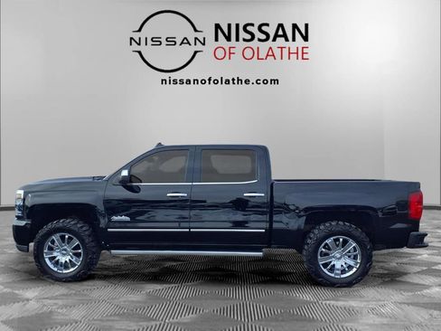 Used 2017 Chevrolet Silverado 1500 High Country image 21