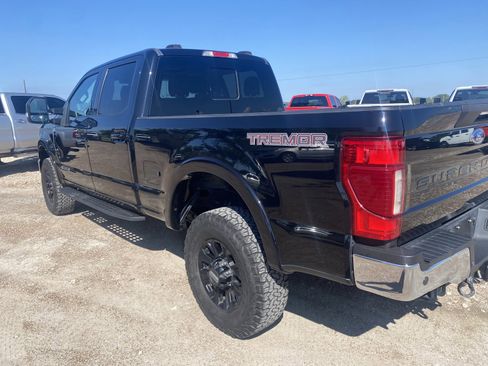 Used 2020 Ford F250 Lariat w/ Tremor Off-Road Package image 5