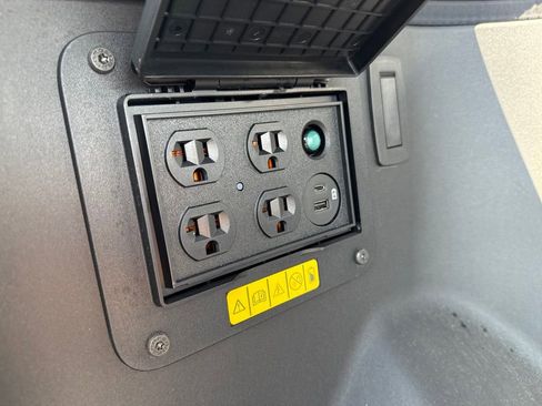 Used 2025 Ford F150 Lightning Lariat AWD/4WD image 64