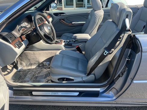 Used 2004 BMW 325Ci Convertible RWD image 19