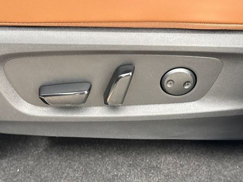 New 2026 Nissan Pathfinder Platinum image 25