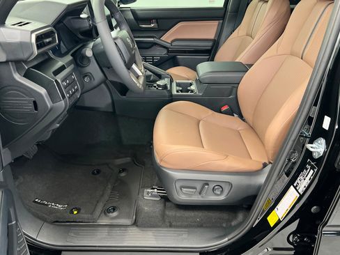 Used 2026 Toyota 4Runner Limited image 17