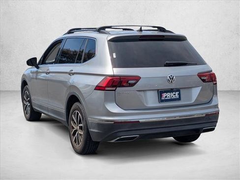 Used 2021 Volkswagen Tiguan SE w/ Panoramic Sunroof Package FWD image 8