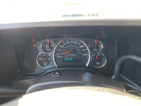 Used 2024 Chevrolet Express 2500 w/ Driver Convenience Package image 25