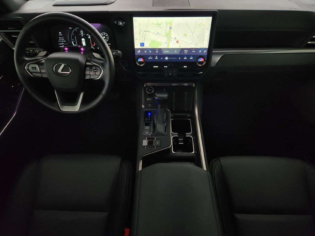 Used 2024 Lexus GX 550 w/ Cold Area Package AWD/4WD image 28