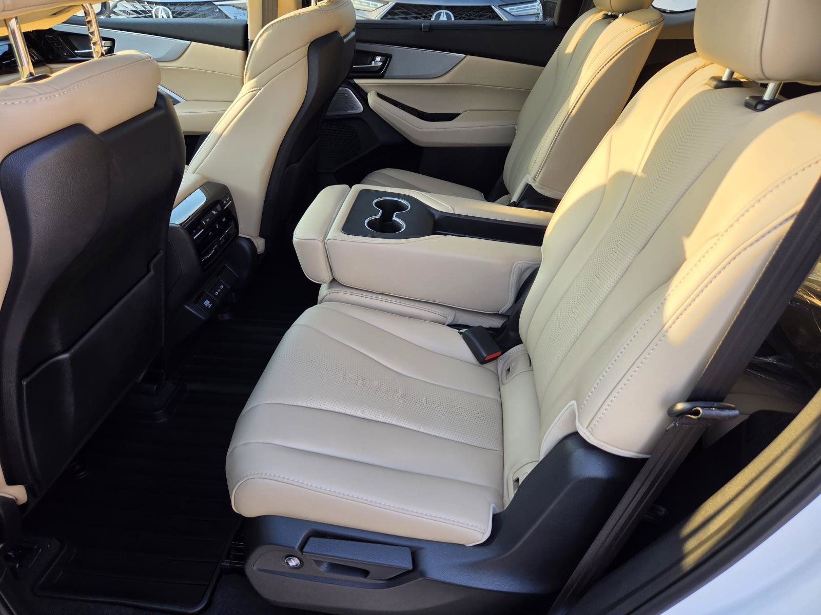 Used 2026 Acura MDX w/ Technology Package FWD image 12