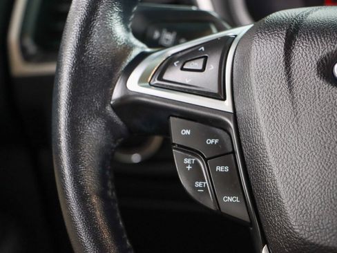 Used 2023 Ford Edge SEL AWD/4WD image 13