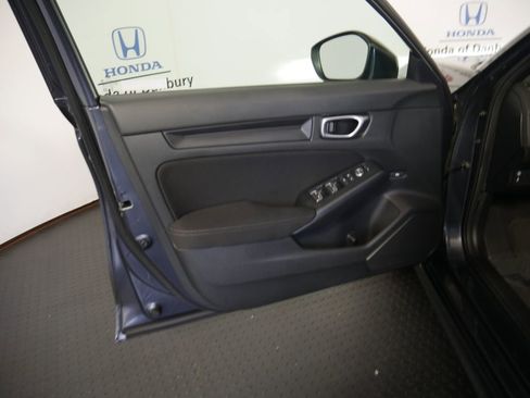 Used 2023 Honda Civic Sport image 13