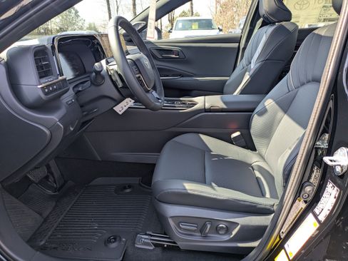 New 2026 Toyota Crown Signia image 23