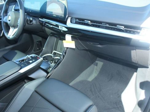 New 2026 BMW X2 xDrive28i w/ Technology Package AWD/4WD image 23