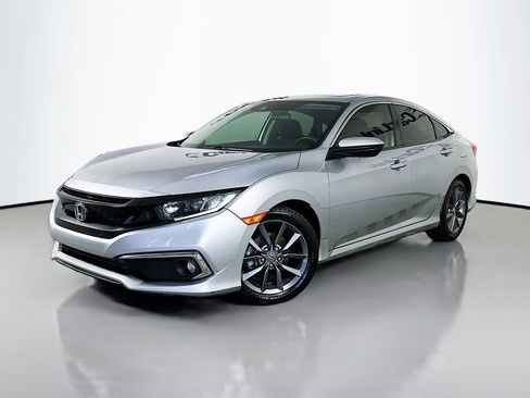 Used 2020 Honda Civic EX image 3