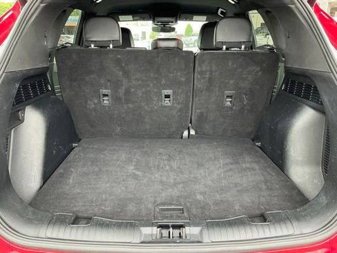Used 2024 Ford Escape ST-Line w/ Cold Weather Package FWD image 19