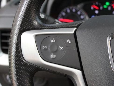 Used 2023 GMC Terrain SLE w/ Driver Convenience Package FWD image 16