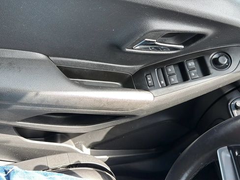 Used 2022 Chevrolet Trax LT w/ Driver Confidence Package AWD/4WD image 22