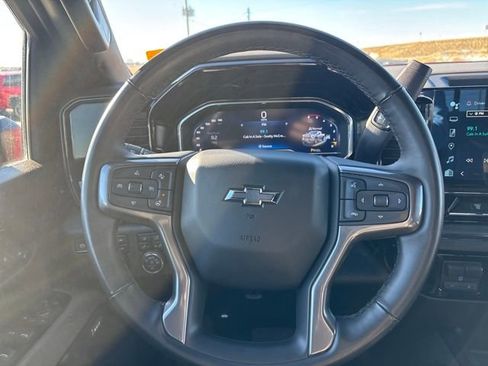Used 2024 Chevrolet Silverado 2500 ZR2 w/ Technology Package image 14