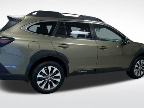 Used 2025 Subaru Outback Limited image 8