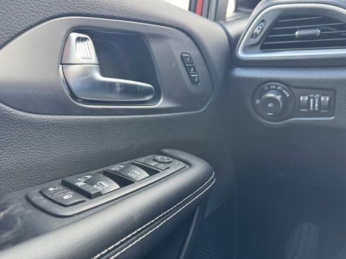 New 2026 Chrysler Pacifica Select image 32