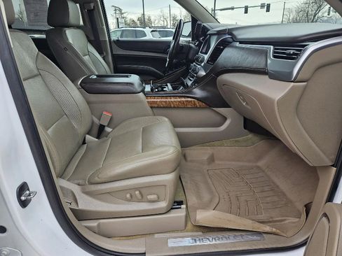 Used 2018 Chevrolet Suburban Premier image 13