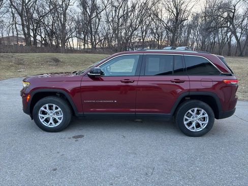 Used 2022 Jeep Grand Cherokee Limited image 5