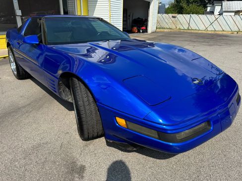 Used 1994 Chevrolet Corvette Coupe RWD image 12