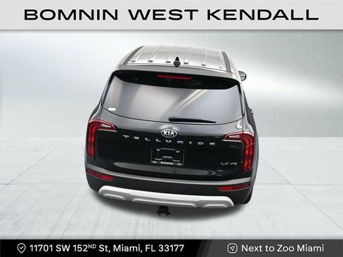 Used 2020 Kia Telluride LX image 16