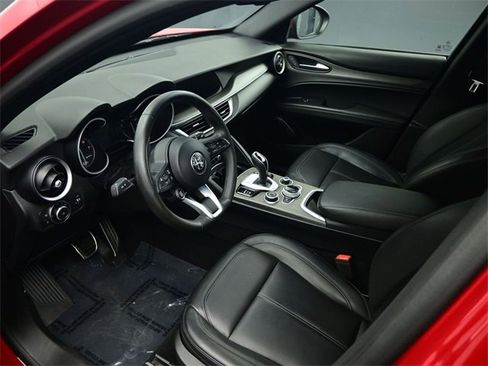 Used 2022 Alfa Romeo Stelvio Ti image 14