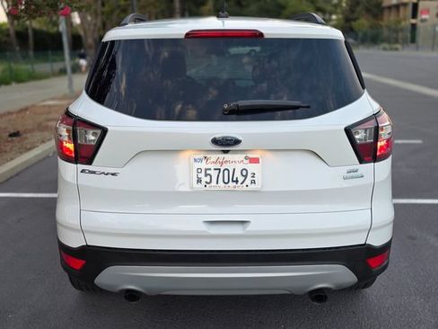 Used 2018 Ford Escape SE FWD image 39
