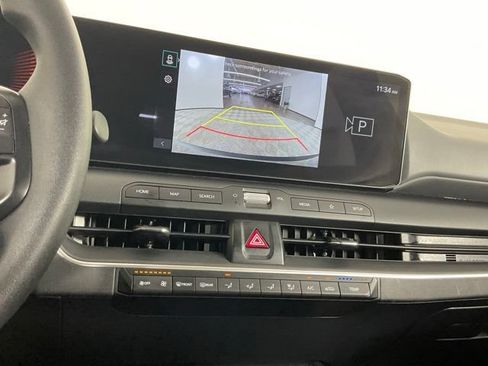 Used 2025 Kia K4 FWD image 23