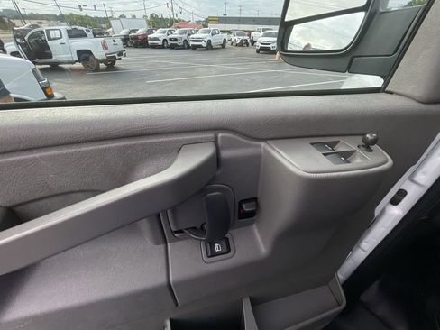 Used 2025 GMC Savana 2500 w/ Driver Convenience Package RWD image 21