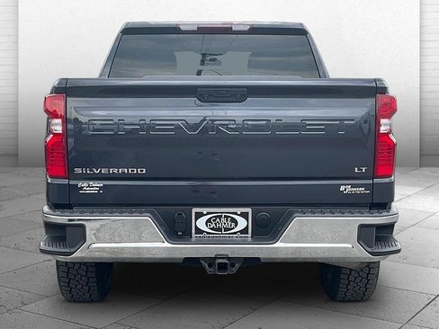 Used 2024 Chevrolet Silverado 1500 LT AWD/4WD image 3