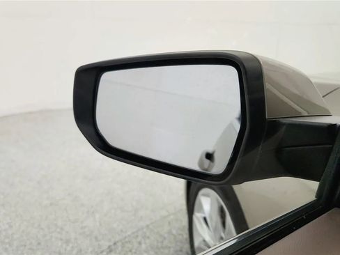 Used 2022 Chevrolet Malibu LT FWD image 24