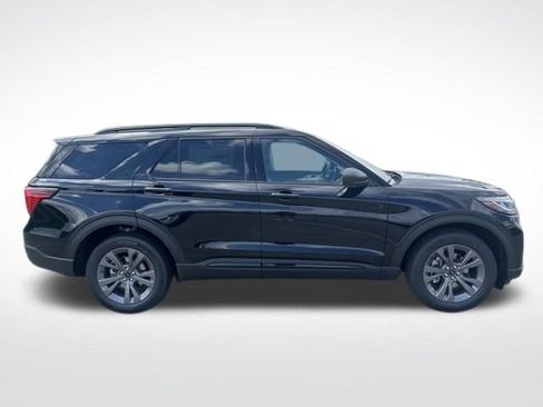 New 2026 Ford Explorer Active image 12