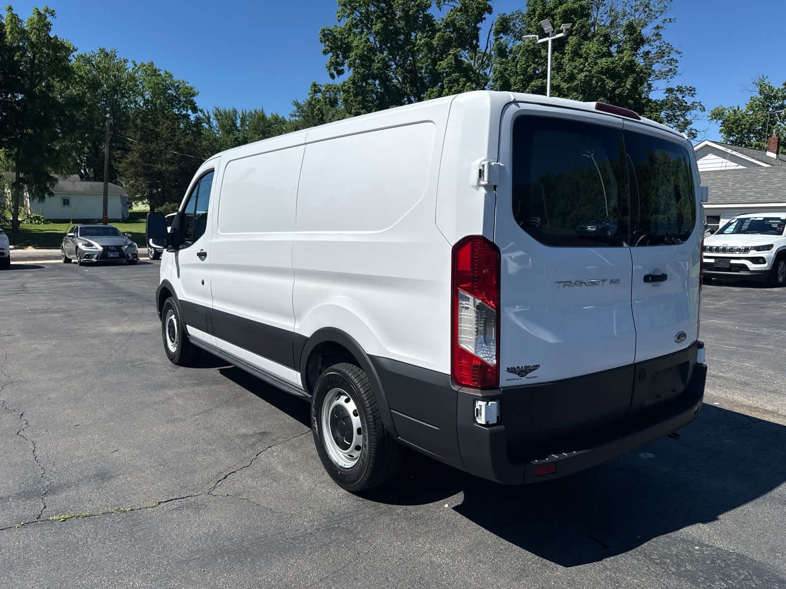 Used 2023 Ford Transit 150 Low Roof RWD image 5