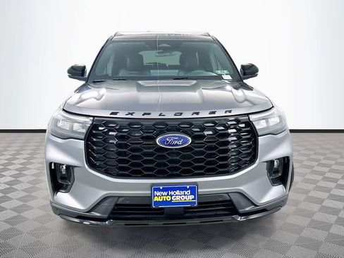 New 2026 Ford Explorer ST-Line image 2