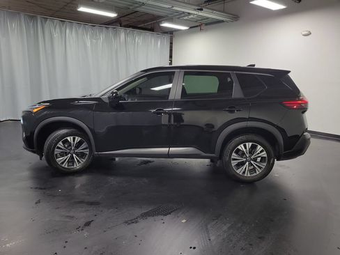 Used 2023 Nissan Rogue SV AWD/4WD image 5