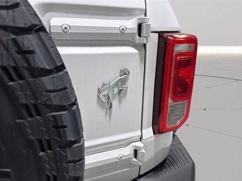 Certified 2024 Ford Bronco Black Diamond AWD/4WD image 30