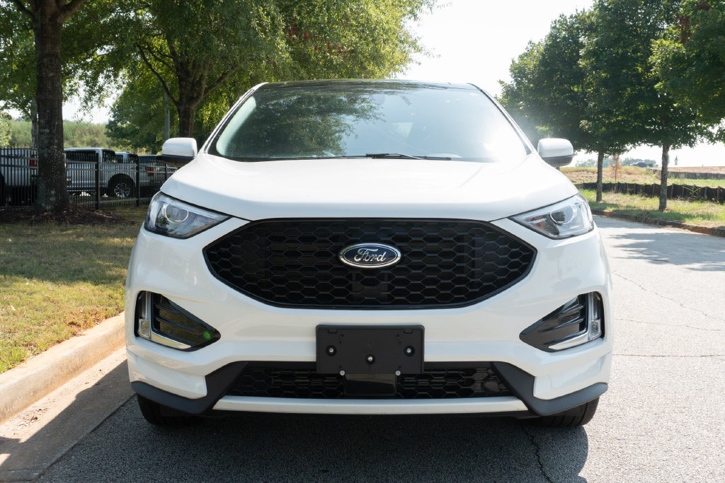 Used 2024 Ford Edge ST-Line w/ Class II Trailer Tow Package AWD/4WD image 4