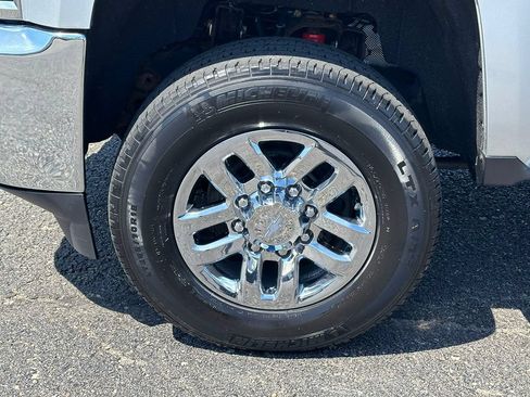 Used 2019 Chevrolet Silverado 2500 LT w/ All Star Edition AWD/4WD image 36