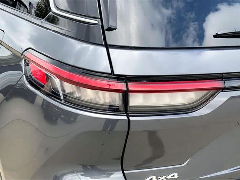 Used 2025 Jeep Grand Cherokee Summit image 28