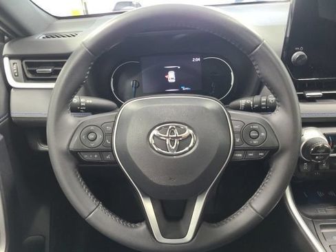 Used 2024 Toyota RAV4 XSE AWD/4WD image 25