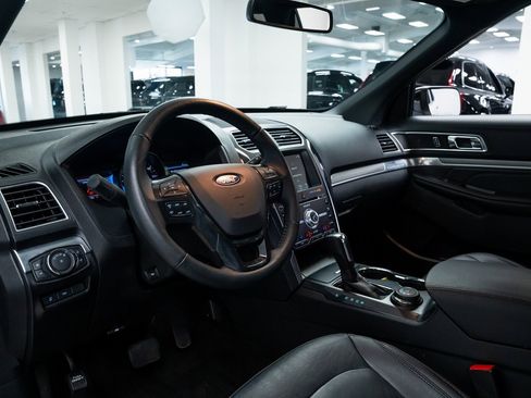 Used 2017 Ford Explorer Sport w/ Equipment Group 401A image 19