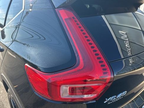 Certified 2025 Volvo XC40 B5 Core image 10