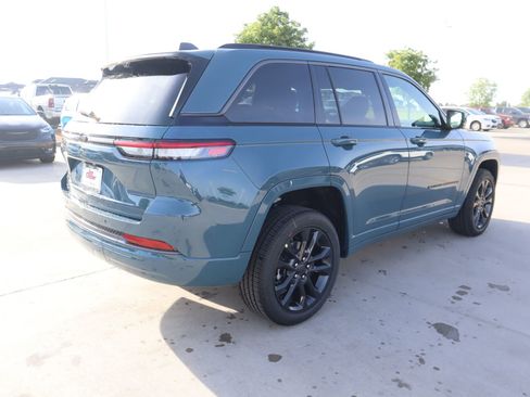New 2026 Jeep Grand Cherokee Limited AWD/4WD image 22